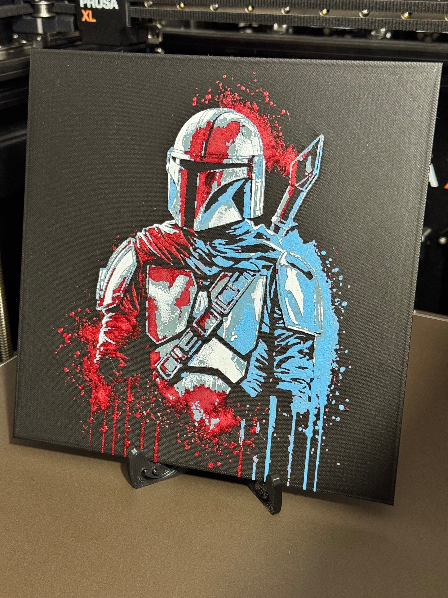 "The Mandalorian" Quadro 3D Stampato - Rosso e Blu - Arte Unica Realizzata con HueForge