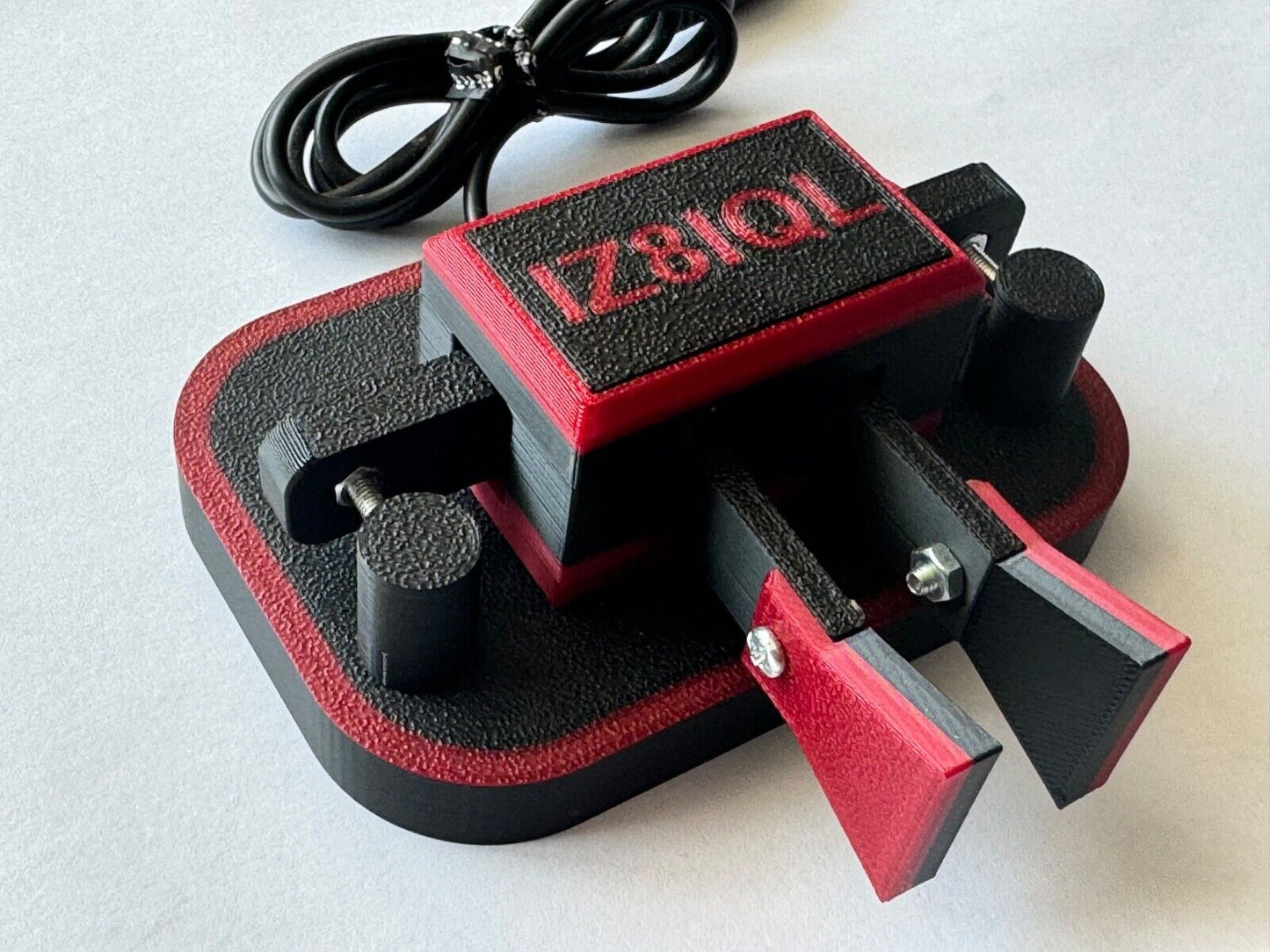 Iambic paddle keyer per Codice Morse (CW) - V2.0