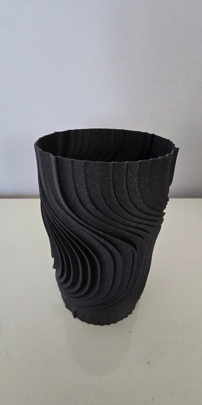 Vaso "Onda Nera" – Il respiro della notte