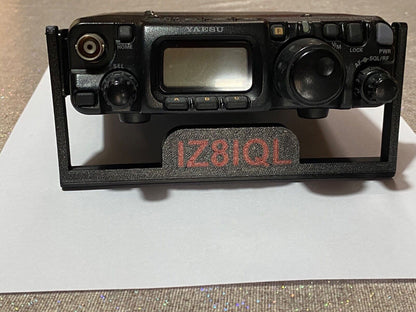 Supporto Personalizzato per Yaesu FT-817 con Nominativo